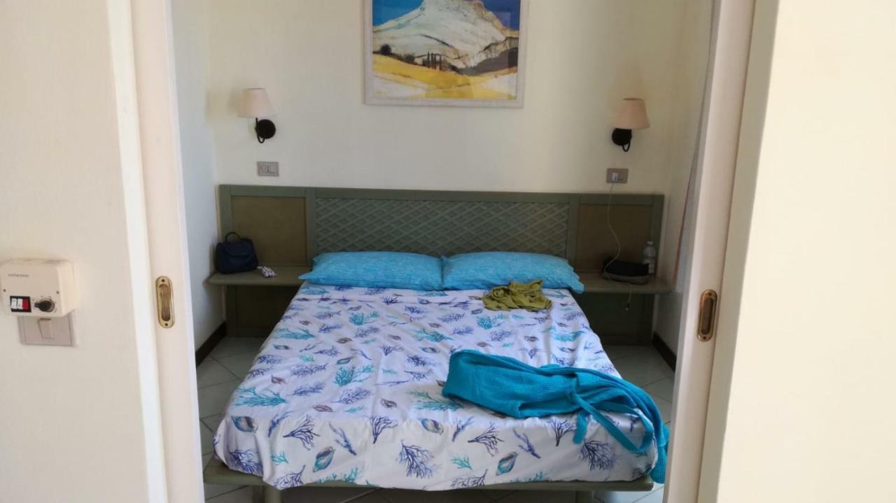 Bouganville Residence ايزولا روسا المظهر الخارجي الصورة